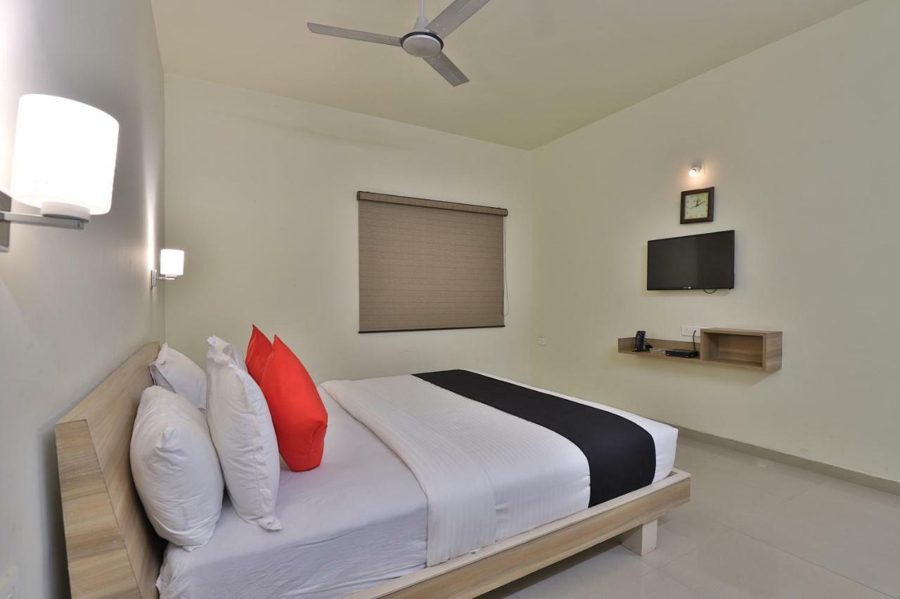 Capital O 47284 Atithi Resort Bharuch Εξωτερικό φωτογραφία
