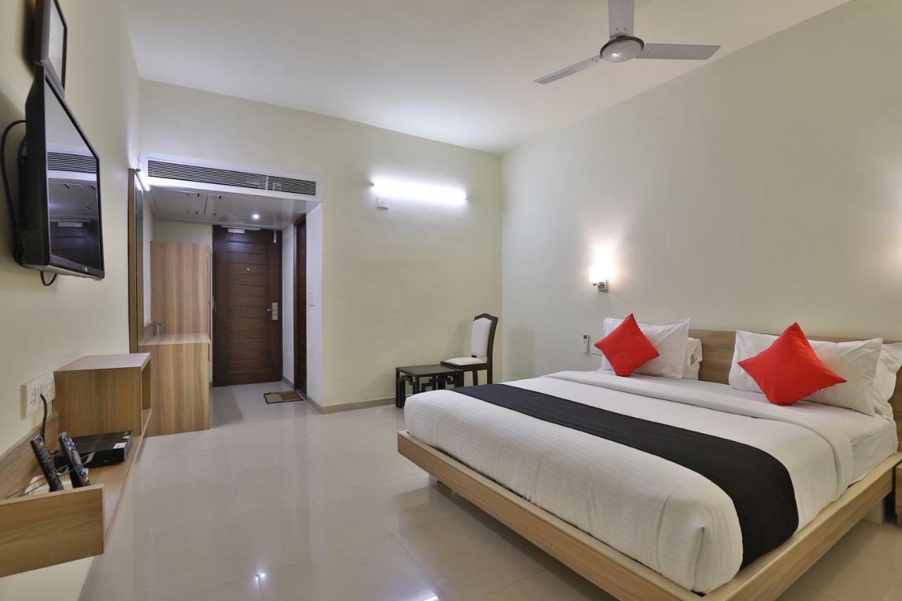 Capital O 47284 Atithi Resort Bharuch Εξωτερικό φωτογραφία